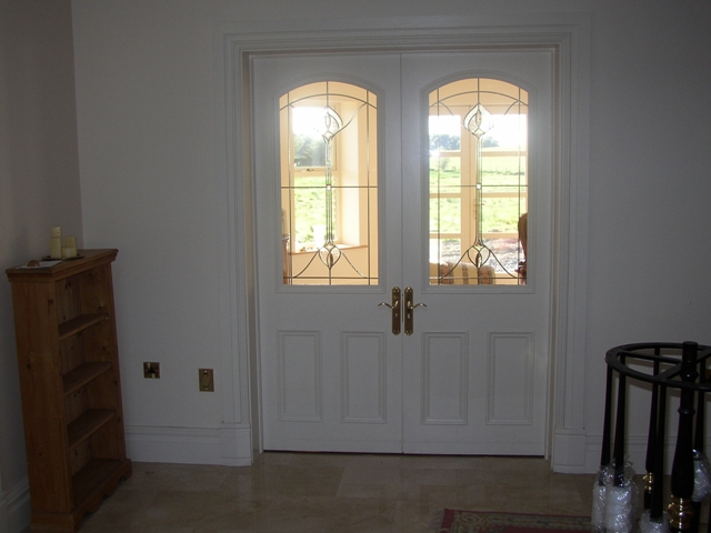 39- Internal double door with decorative glass inserts
