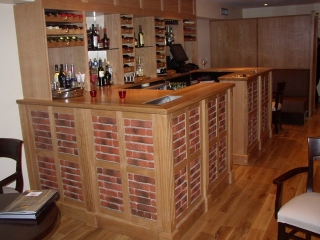 Restaurant service area